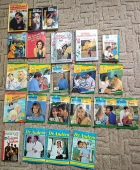 prodám 44 romantických knih