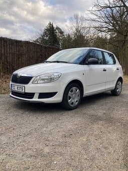 Půjčovna/pronájem aut