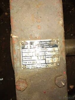 Úhlová převodovka