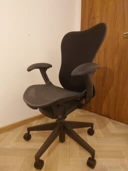 Herman Miller Mirra 2