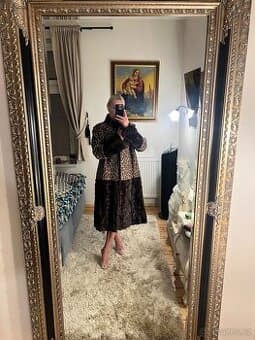 Norkový kožich v kombinaci s leopardím kabátem