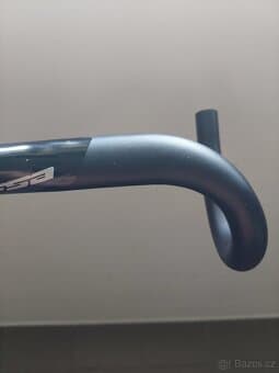 řidítka FSA 420 mm silniční kolo