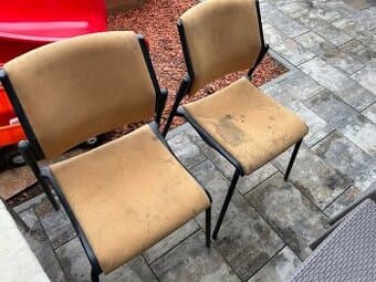 4ks Židle - funkční, lehce špinavé, za odvoz