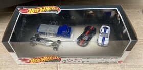 Hot Wheels premium Diorama set.