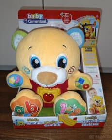 HRAJÍCÍ MEDVÍDEK Clementoni