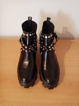 Dámské kotníkové boty