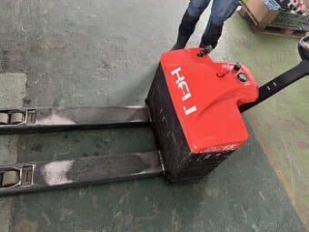 Prodám elektrický nízkozdvižný vozík Heli DC15