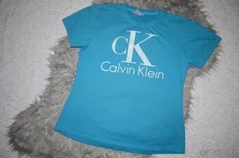 tričko vel. S-M, 150Kč