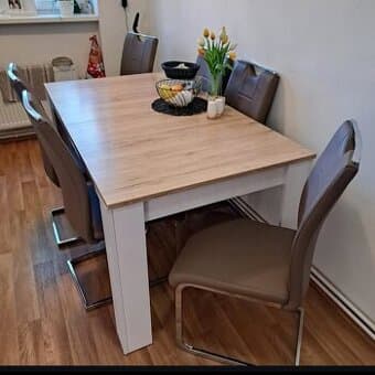 Jidelni stůl a židle