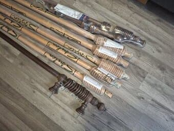 Dřevěné garnýže