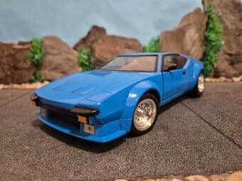 Prodám model 1:18 DeTomaso Pantera
