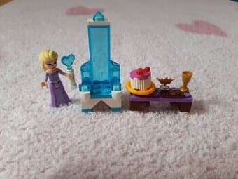 Lego Disney 30553 Elsa na zimním trůnu