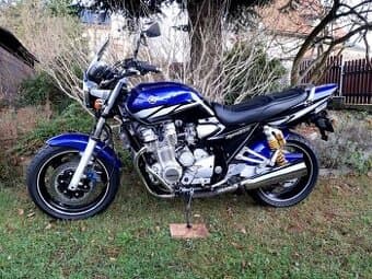 Yamaha XJR 1300