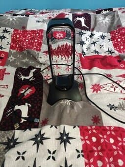 Stojánek na sluchátka YENKEE YTB 3003 Tower