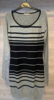 Svetrové šaty Orsay