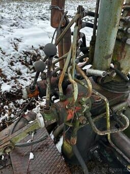 Rozvaděče a trubky unhz 500