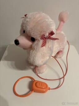 Růžový pejsek na ovládání