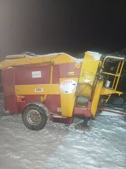 Rozdružovač balíku, krmny vúz, senážni vúz