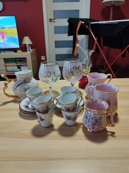 Porcelán,petrolejka,sklo