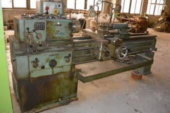 Hrotový soustruh TOS SN 40B/1500