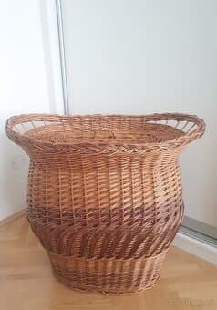 Ratanový koš na prádlo