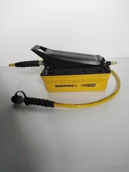 Pneumatickohydraulický agregát ENERPAC 700 BARU