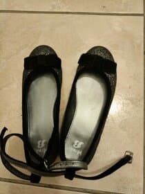 Dívčí baleríny Baťa vel. 32 a 33