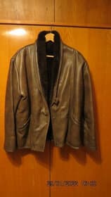 Bunda s teplou vložkou.