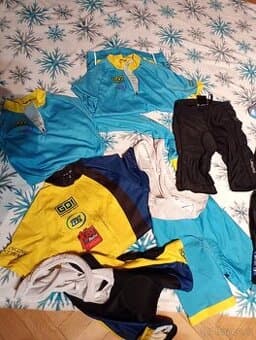 Dětské cyklistické dresy 158-164, zdarma 2x L