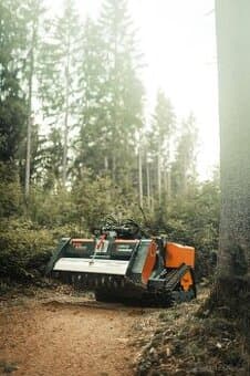 MULČOVÁNÍ – SVAHY, LESY, POZEMKY