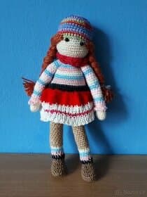 panenka s rusými copy