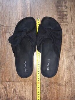 Dámské pantofle vel.42