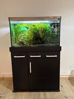Akvárium 130l