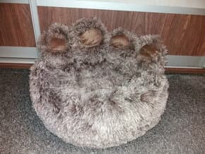 Pelíšek pro pejska, samonavíjecí vodítka atd...