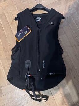 Airbagová vesta Equiline Belair velikost L