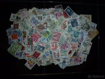 Poštovní známky Československo přes 1000 ks