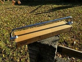 Závěsná tyč na ručníky