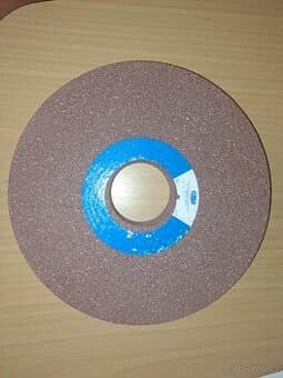 brusný kotouč 300x40x76