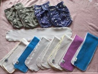 Svrchní kalhotky + vkládací plenky – NOVÉ i použité, 12 ks