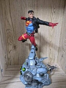 Superboy Deluxe - Iron Studios 1/10