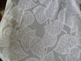 Bílá záclona, nová