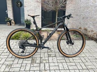 Scott Scale 925 L (2024)