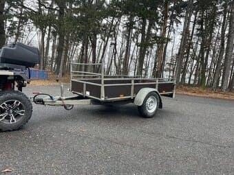 Bržděný přívěs SARIS 1300 kg, 127x250 cm, nová stk