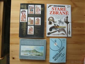 Atlas lodi a jiné zajímavé knihy , model lodi , plus Švejk