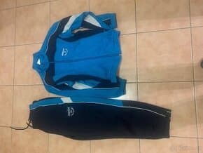 Vojenské tepláky a mikina