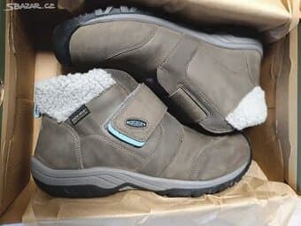 Nové zimní boty s membránou od zn. Keen , vel. 39