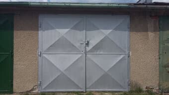 Pronájem garáže v Mohelnici za kinem