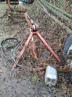 Hydraulická ruka za traktor