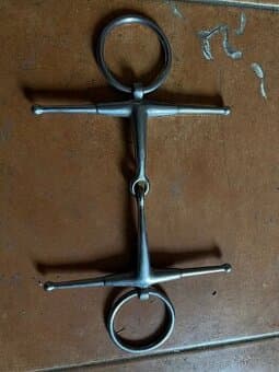 Roubík / Fulmer 13,5