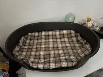 plastový pelíšek v oválném tvaru 77 x 50 cm